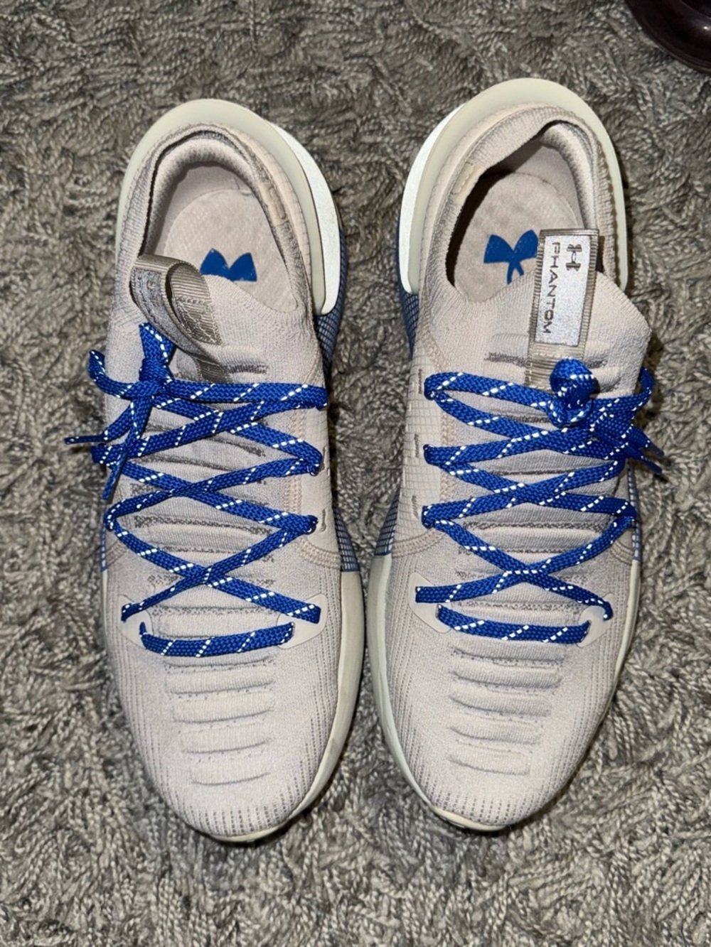 Under Armour Men’s Light Gray Training Sneakers with Blue Laces